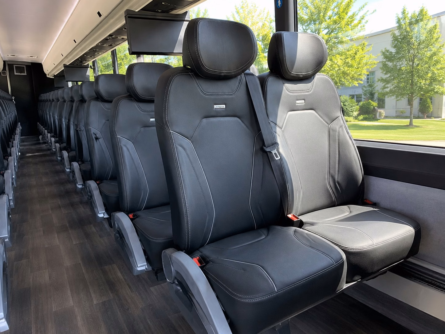 shuttle your wedding guests between hotels and coral springs venues without the stress